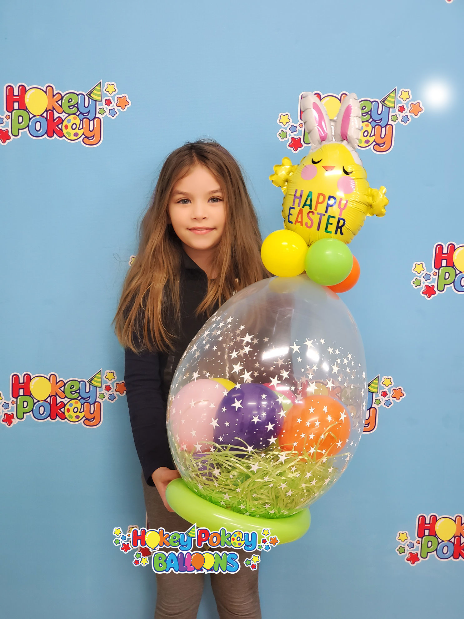 Picture of Easter Hunt - Stuffed Balloon Gift with a ring Base