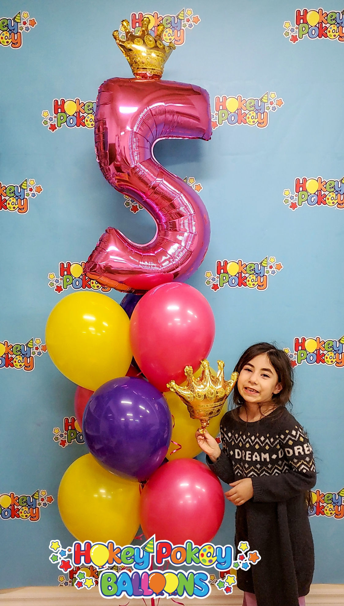 Picture of Balloon Bouquet with foil Number and Crown