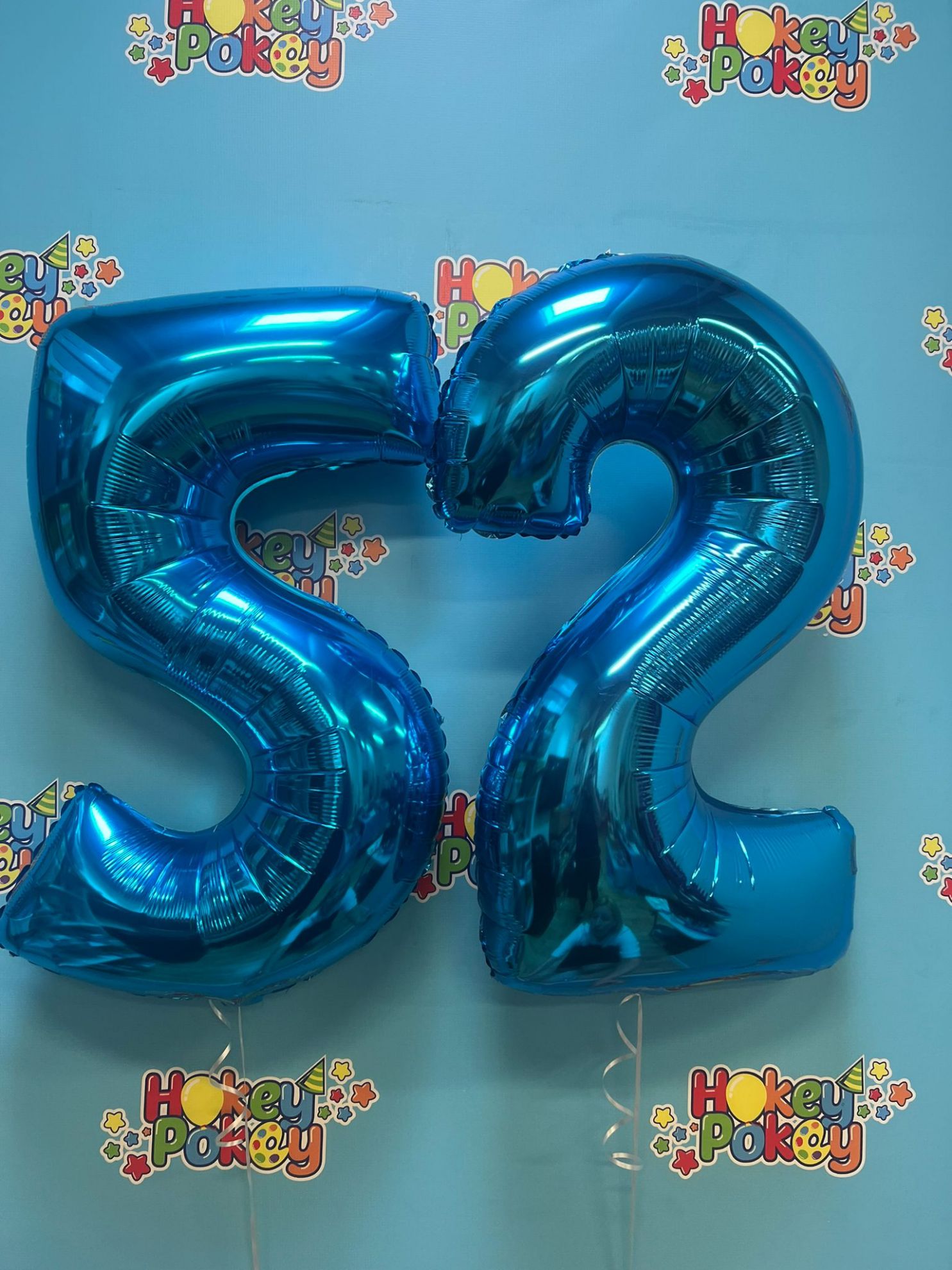 Picture of 26''Blue  Number 2 - Foil Balloon (helium-filled)
